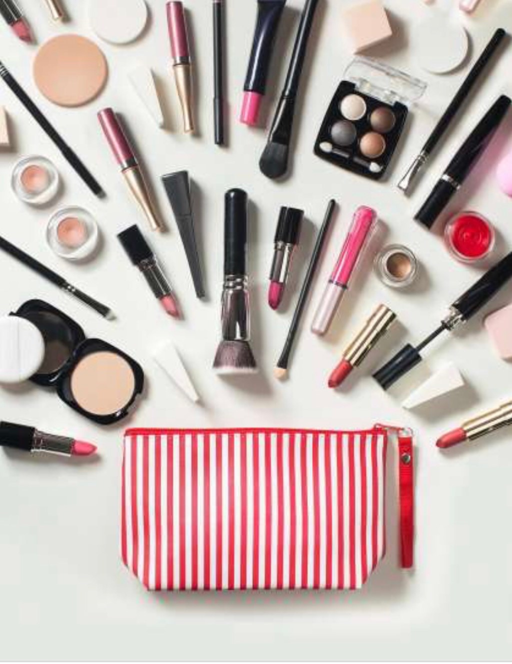 Mini Make up Bag Must&nbsp;Haves.